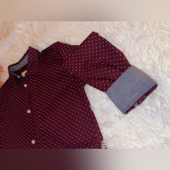 H&M Boys youth size 9-10 long sleeve with white dotted spots. - Picture 3 of 7